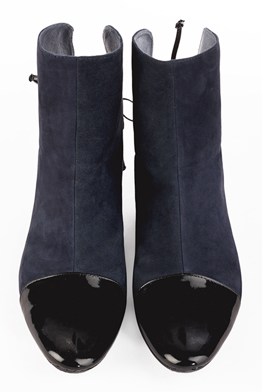 Women's gloss black and navy blue elegant ankle boots, with laces at the back. Round toe. Low block heels - Top view